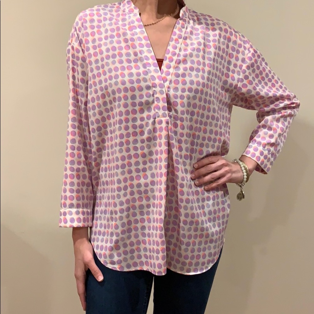 GAP long sleeves top w/polka dots in purpl…